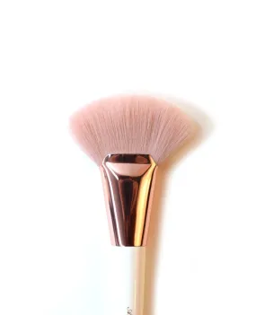 Amor Us Luxe Basics -209 Jumbo Fan Brush