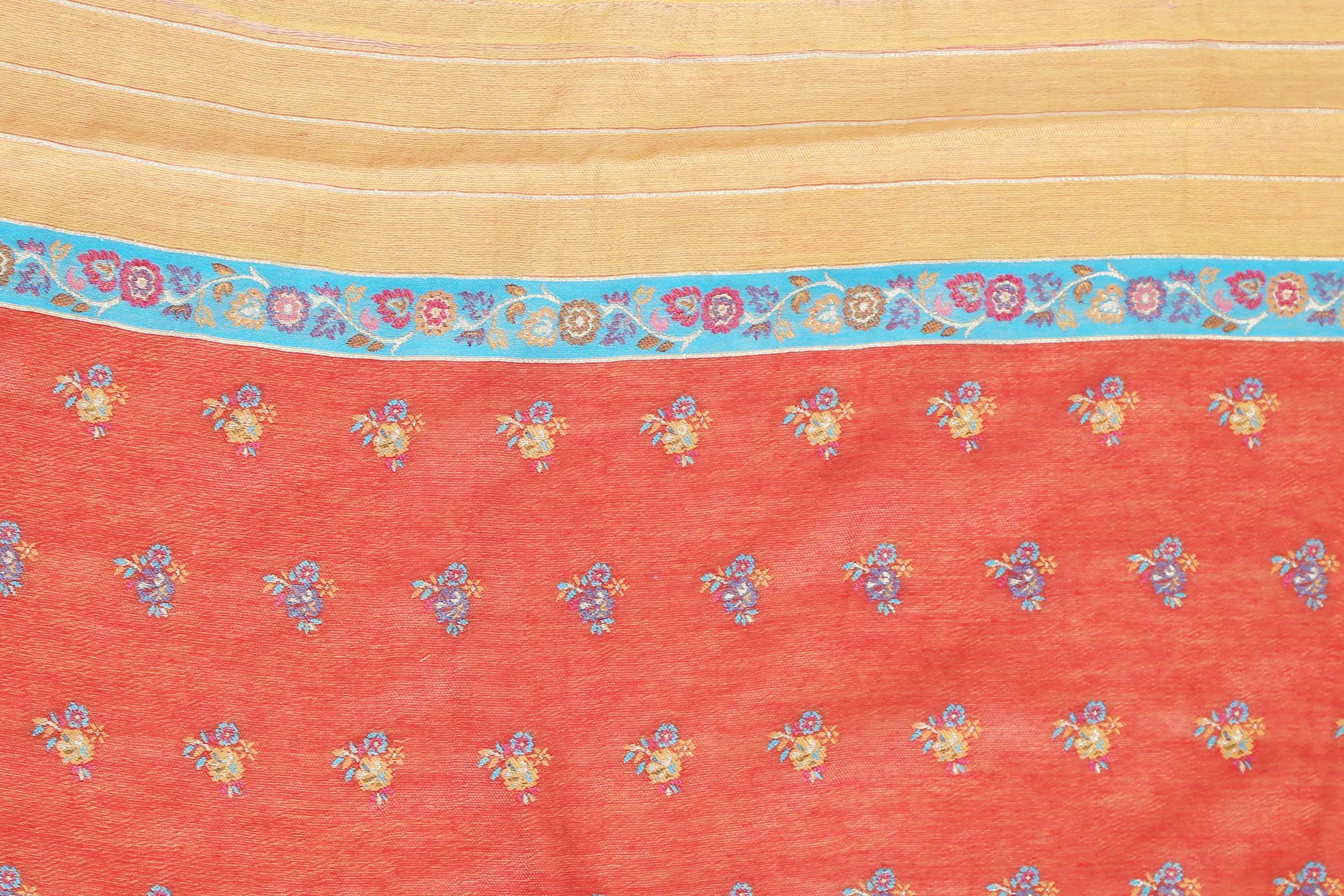 Persian flora handloom saree with blouse piece